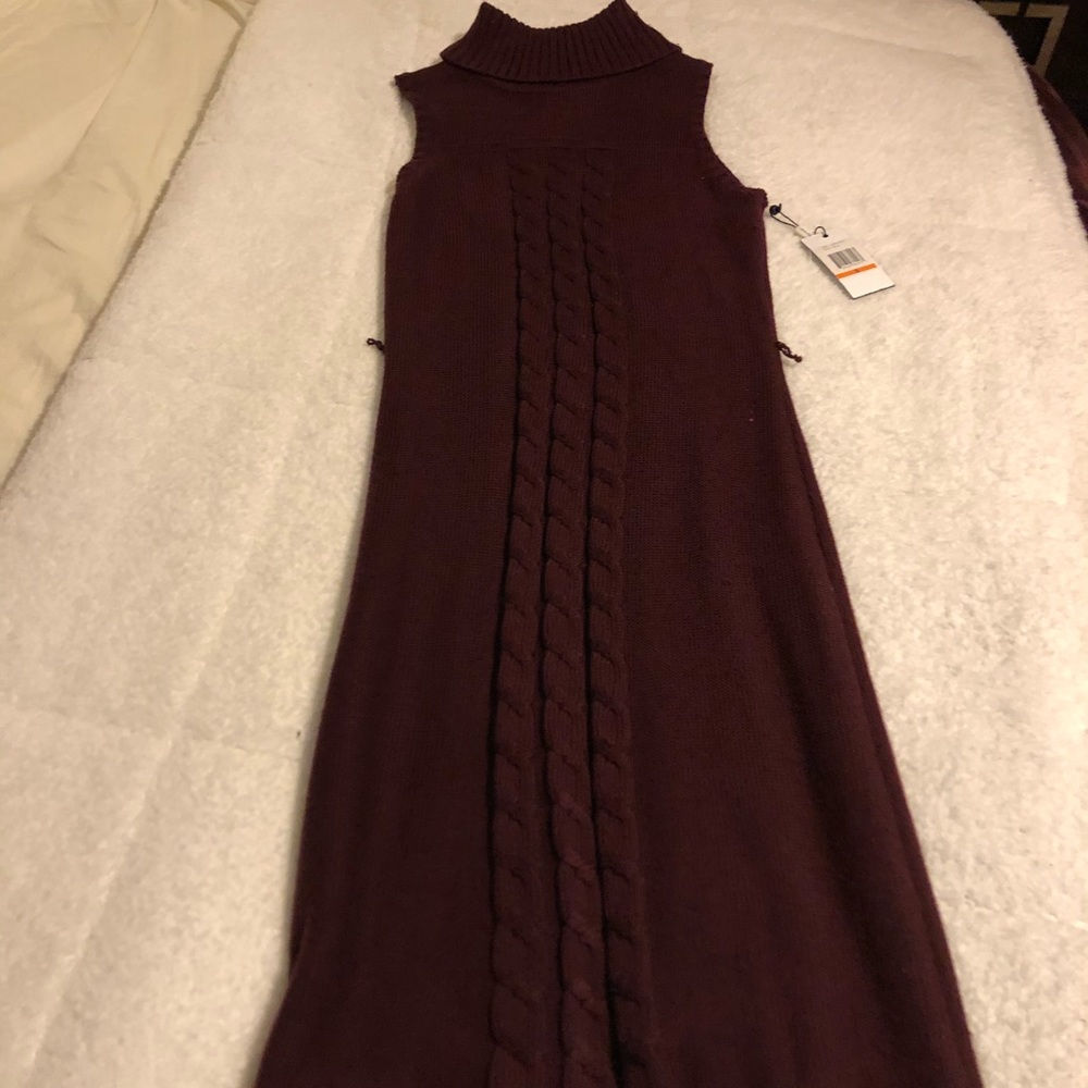 Calvin Klein Sleeveless Cable Knit Midi Dress in Burgundy